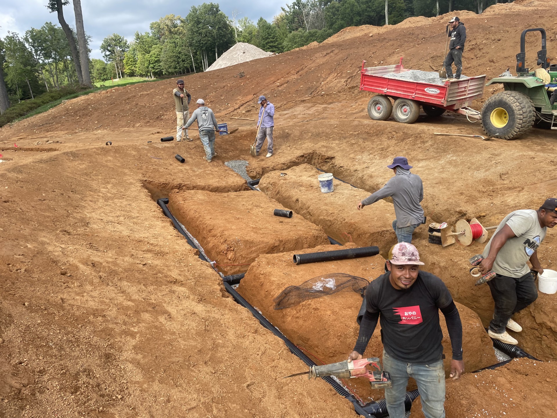 Bunker drainage installation